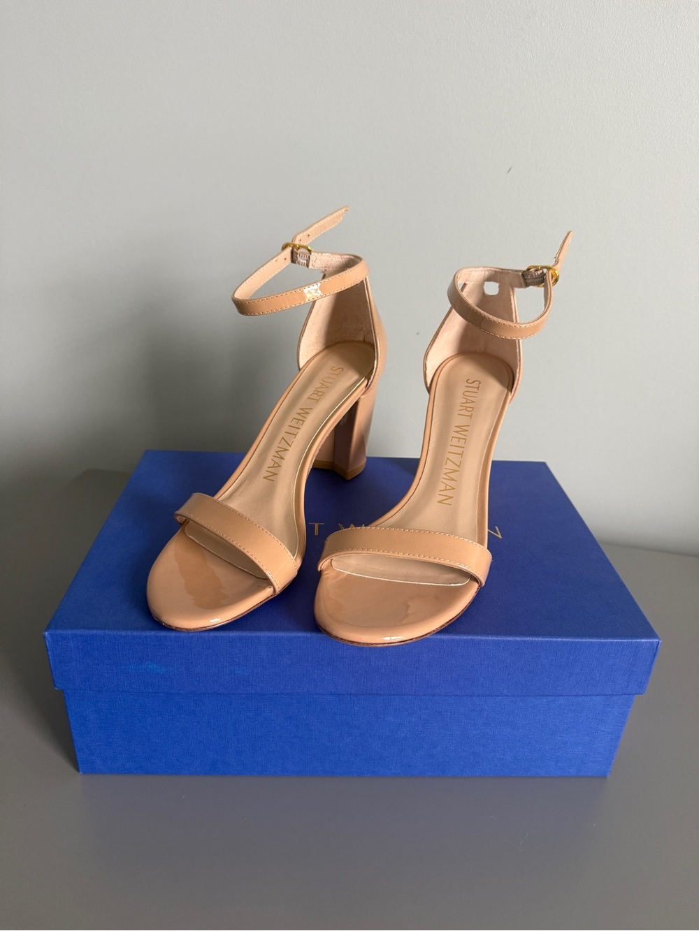 Stuart Weitzman Nearlynude Block Heel Sandals – Brand New in Box - Picture 2 of 12